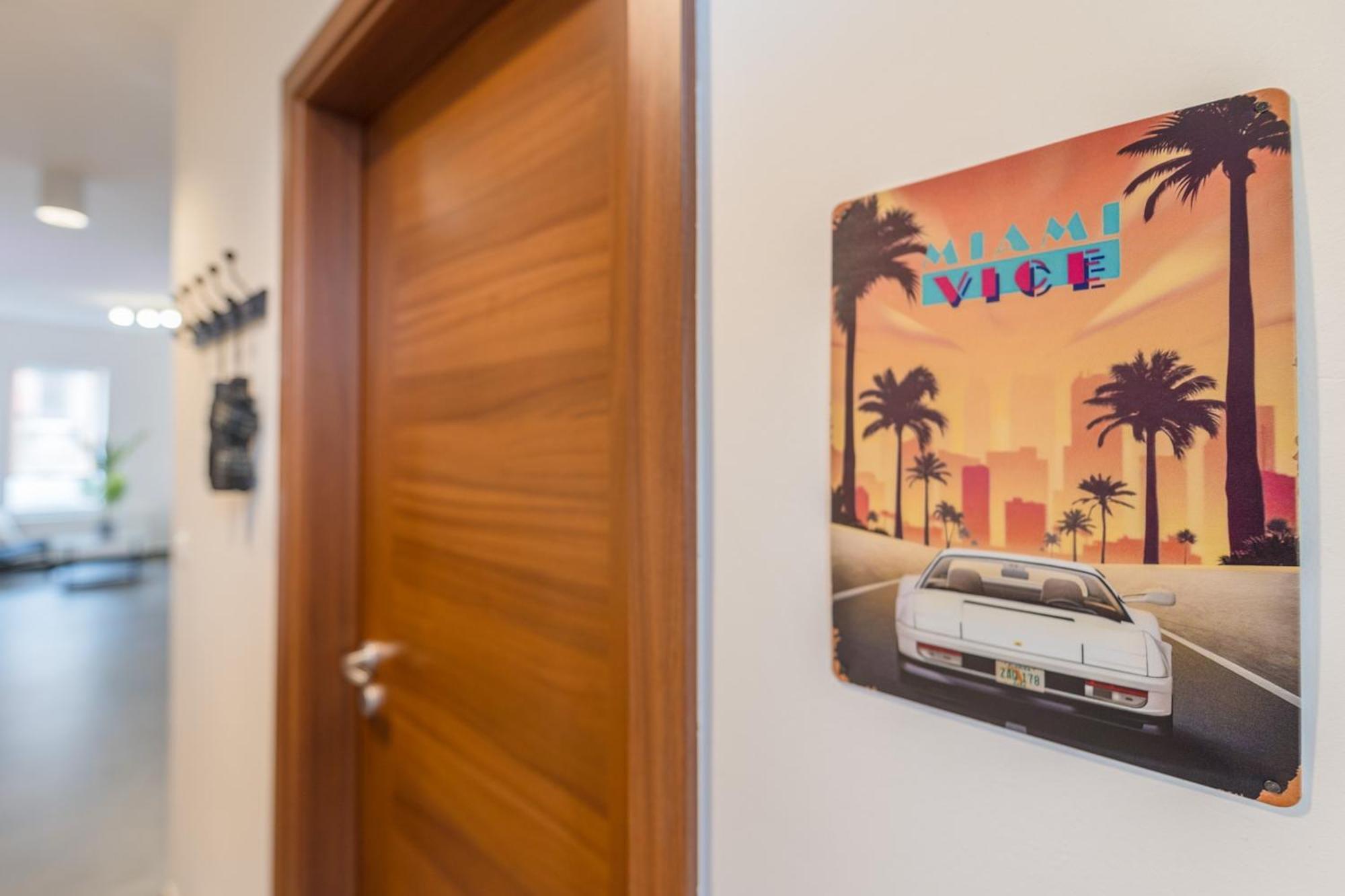 Miami Vice Apartment With Balcony Budapest Extérieur photo