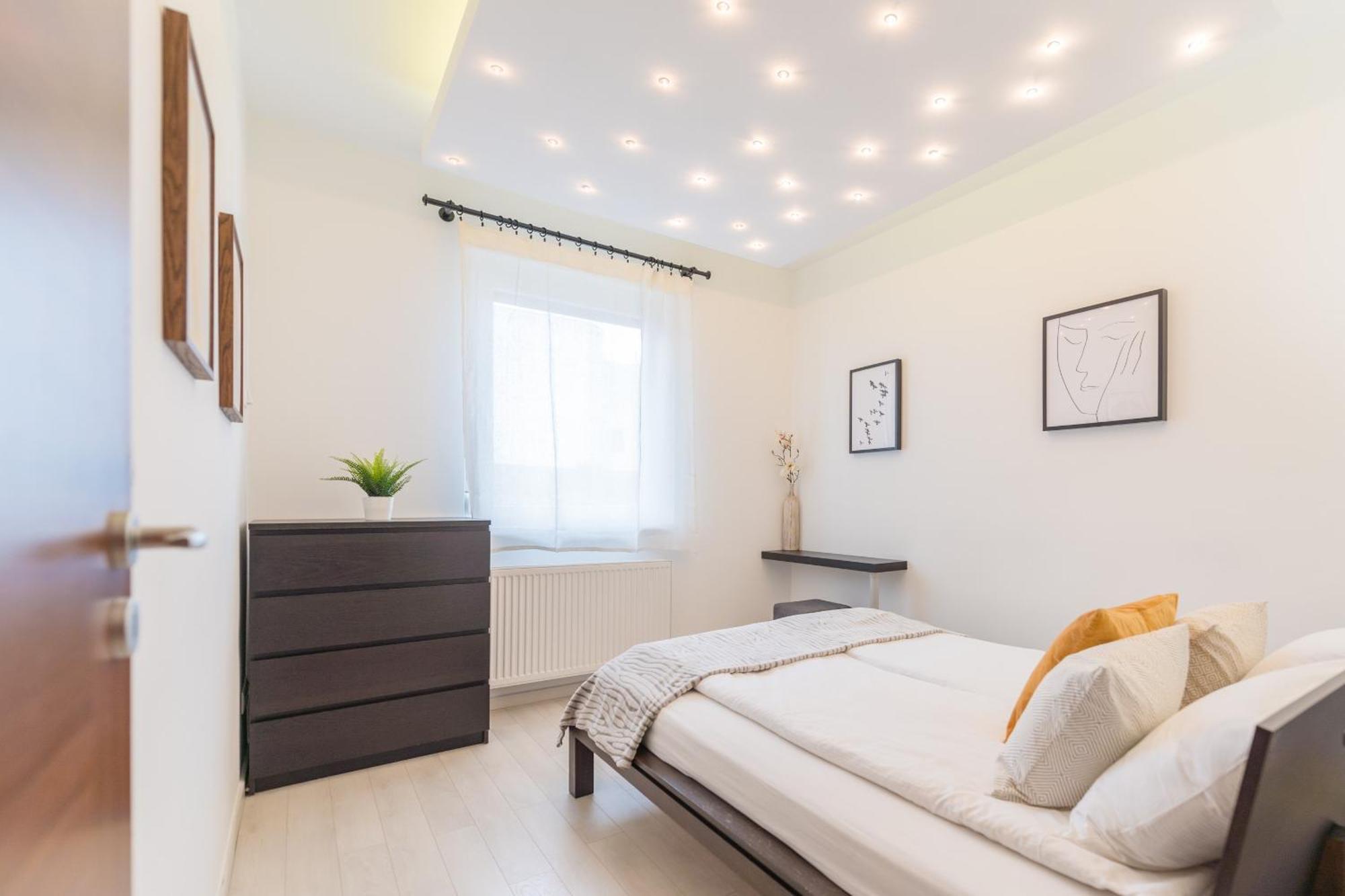 Miami Vice Apartment With Balcony Budapest Extérieur photo
